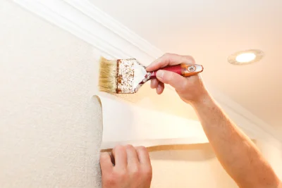 Pose de papier peint à Asnelles — revêtements muraux et toiles de verre